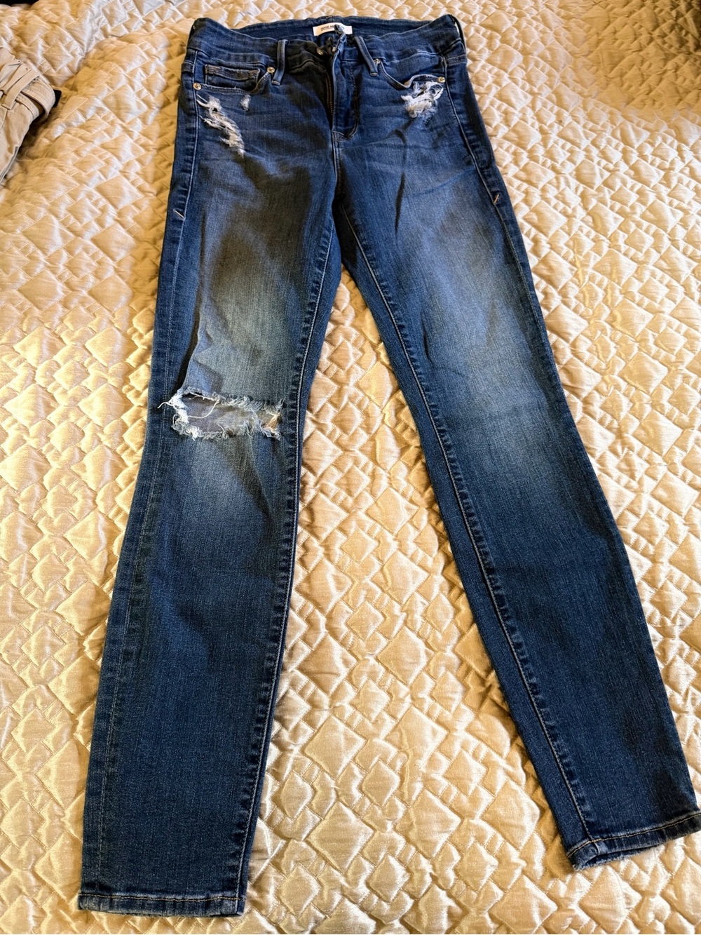 Good American Dark Blue Distressed Skinny Jeans
